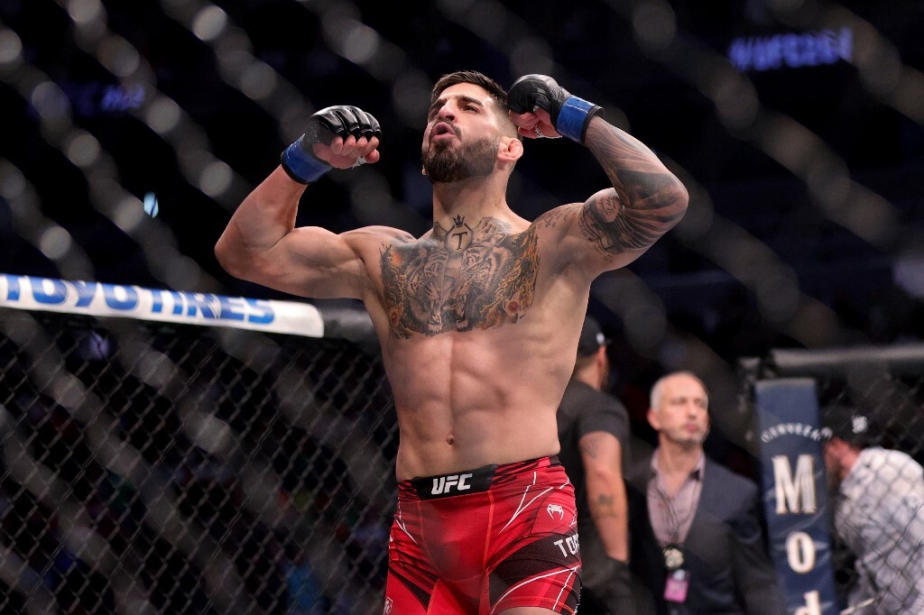 Ilia Topuria Germany Ryan Hall UFC 264